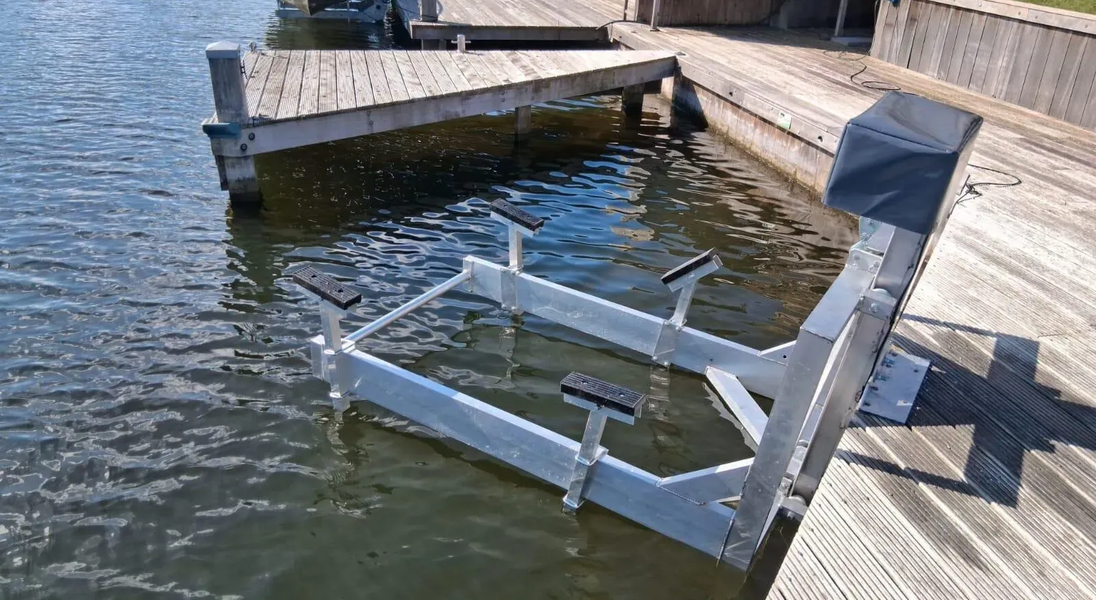Steg- und Uferlift, 750, 1.000 oder 1.200 kg