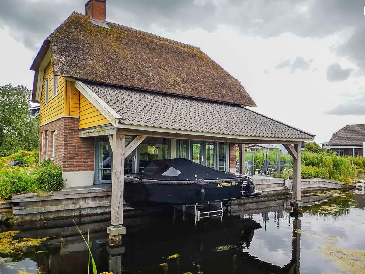 Bootlift, project Kadelift in Giethoorn – 1.000 kg hefvermogen – foto 1