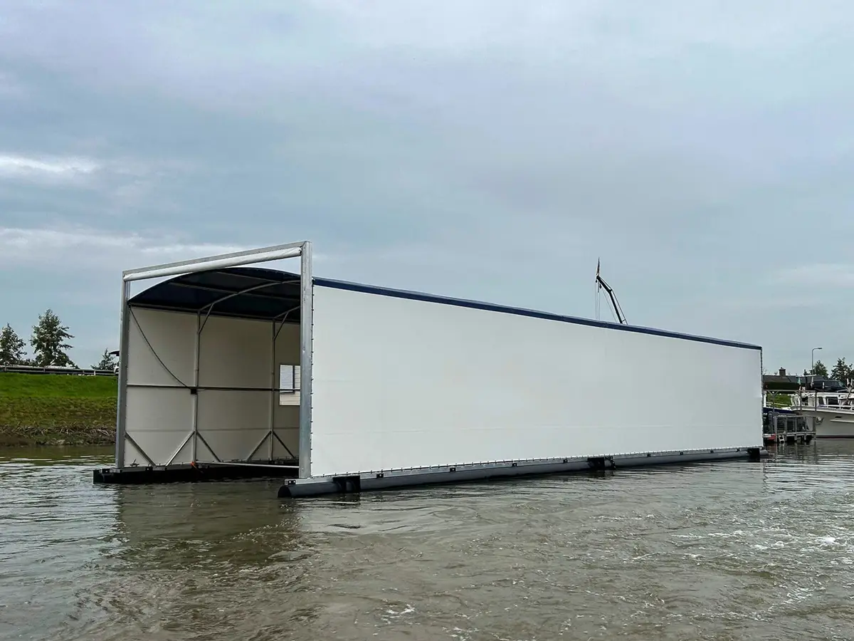 Bootoverkapping, project Bootoverkapping van 20 meter in Krimpen aan de Lek – foto 1