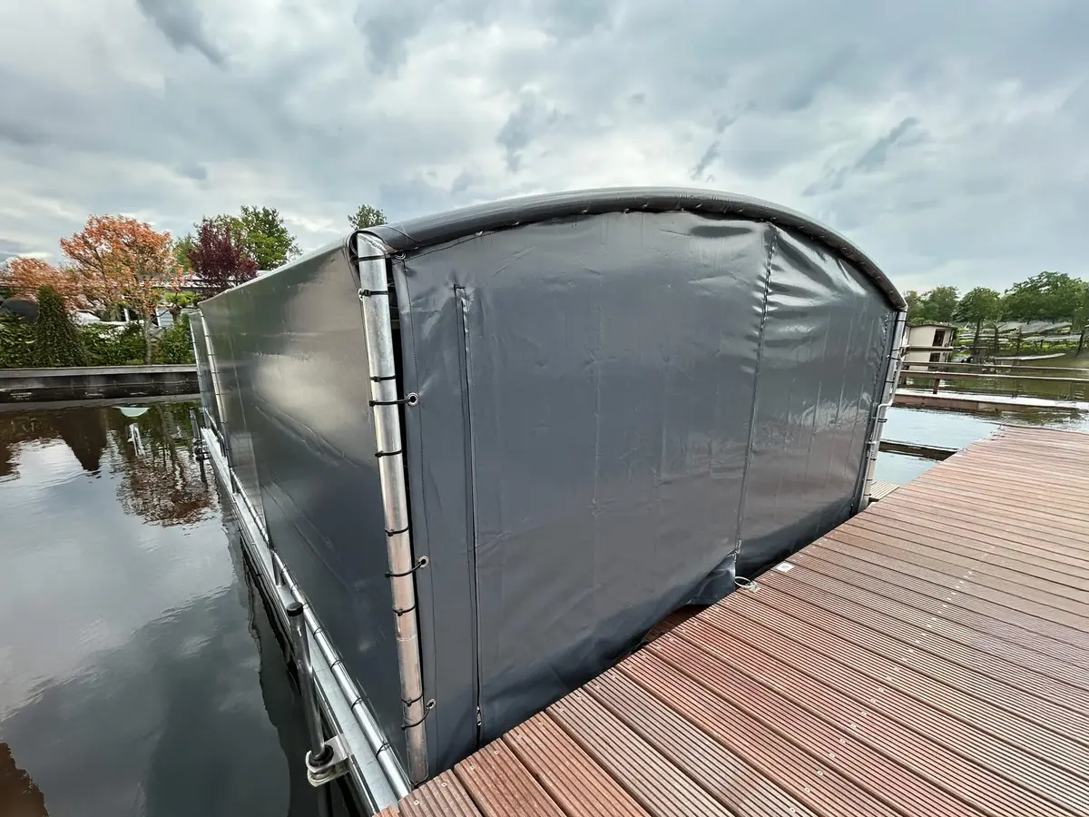 Bootoverkapping, project Bootoverkapping in Kortenhoef – 8,5 x 3,3 meter – foto 1