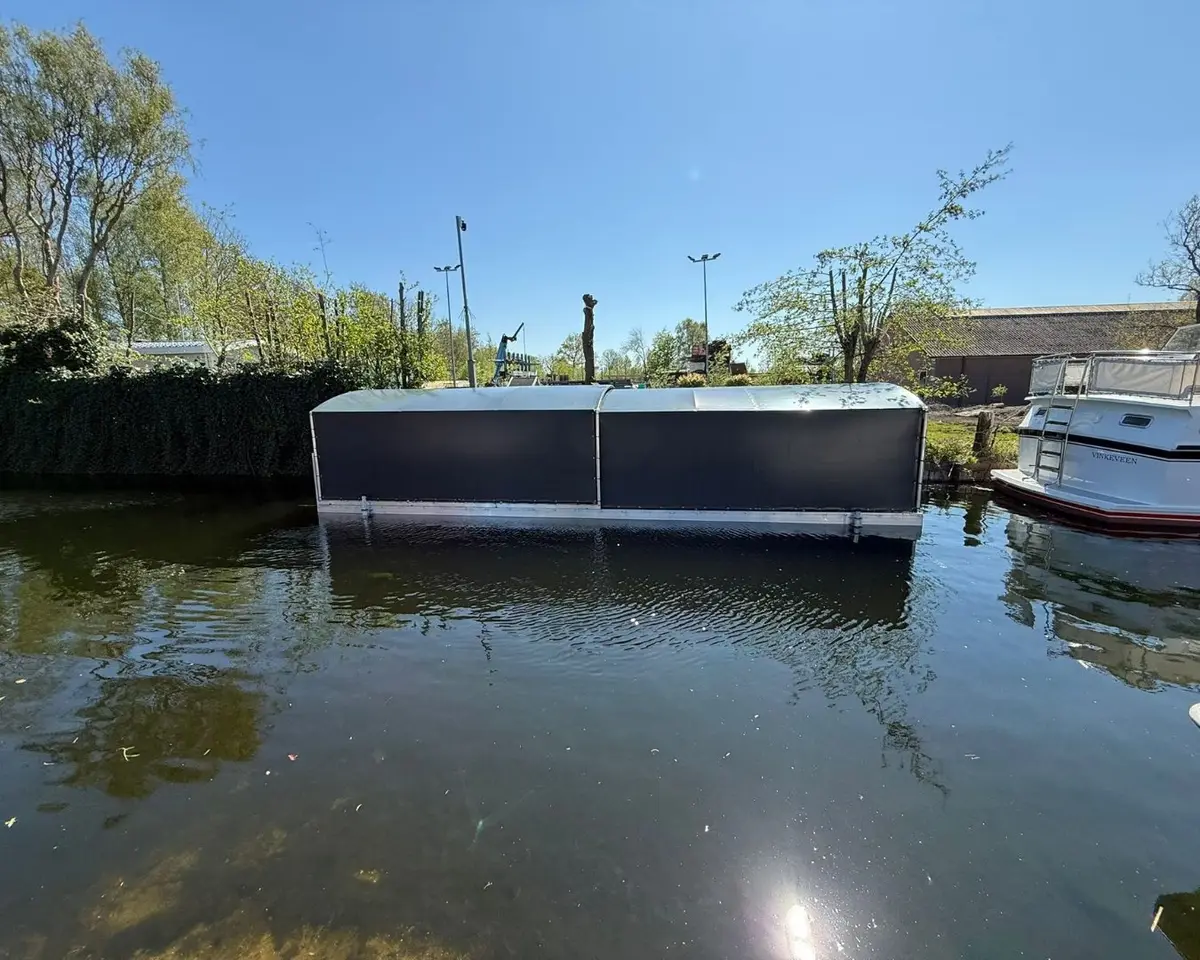 Bootoverkapping, project Bootoverkapping Drijf-Drijf in Vinkeveen – 9 x 3 meter