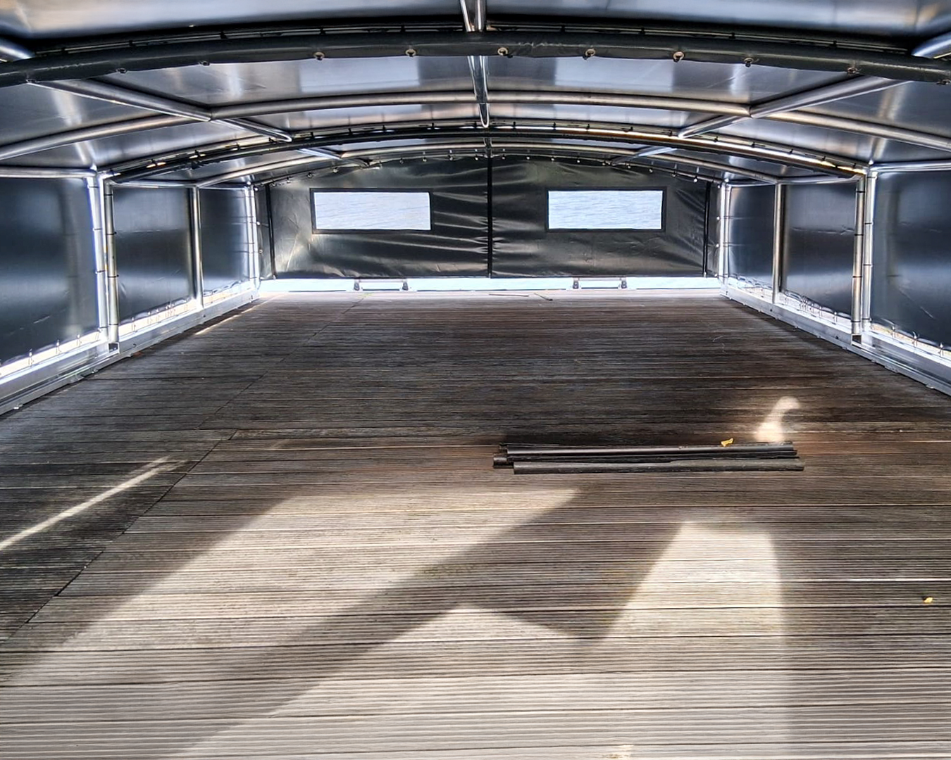 Socials- DUTCH BOAT HOUSE kopie