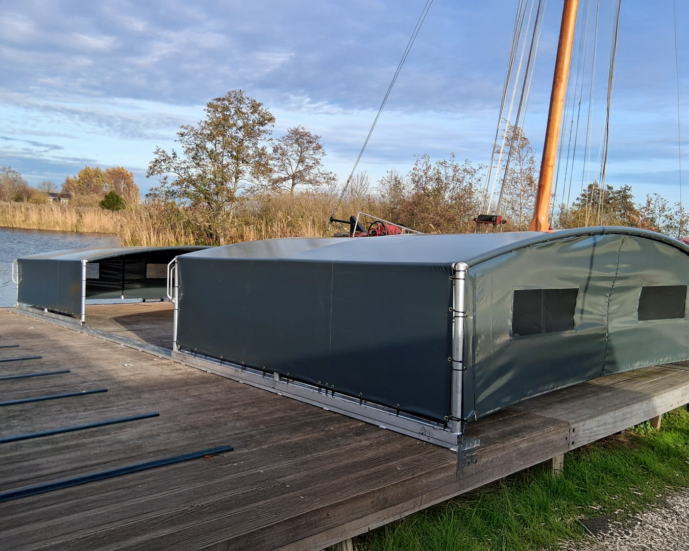 Socials- DUTCH BOAT HOUSE kopie3